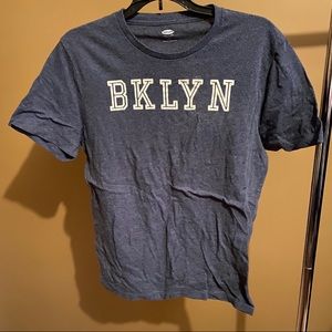 Old navy tee size S